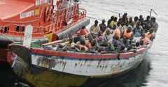 Pirogue de migrants