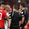 Pepe n'a pas du tout été tendre avec l'arbitre argentin, Facundo Tello