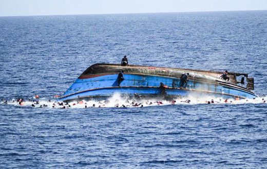 Bateau chavirement migrants naufrage