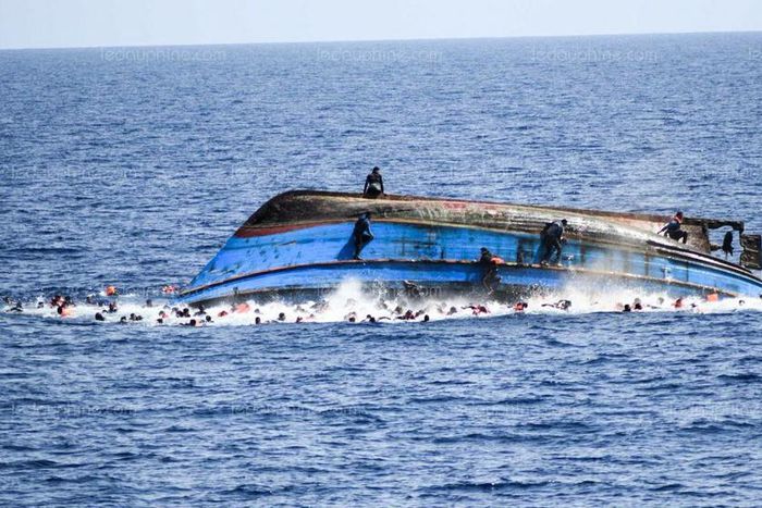 Bateau chavirement migrants naufrage