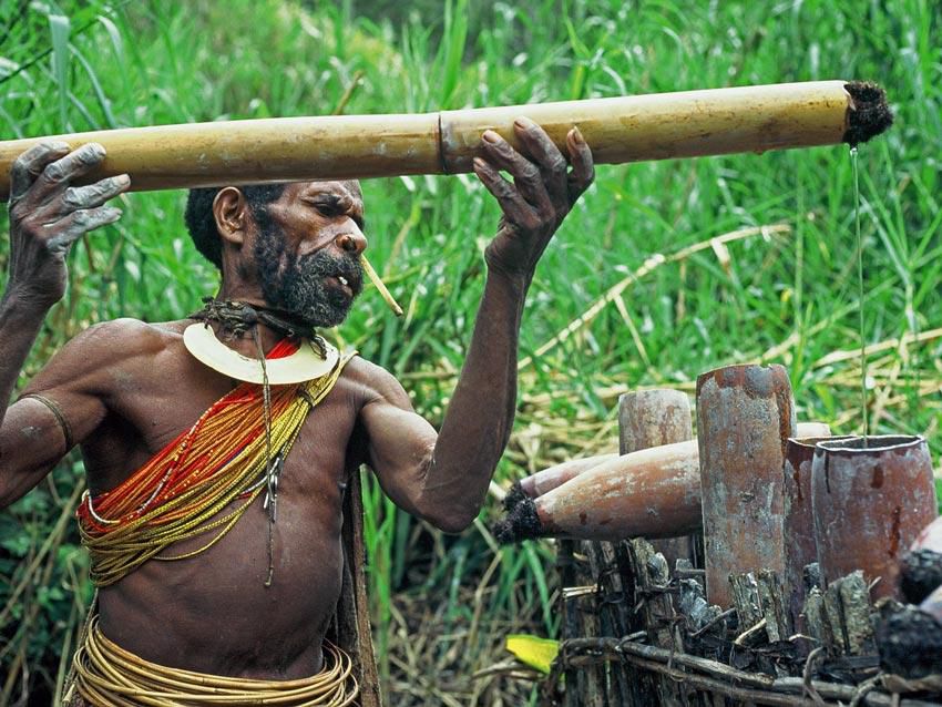 Un homme Baruya
