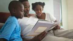 Reading bedtime stories can benefit children in many ways [Lowvelder]