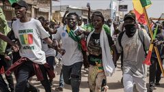 Manifestants lors des emeutes de Juin