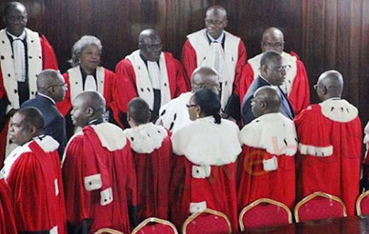 Les magistrats autour de Macky Sall
