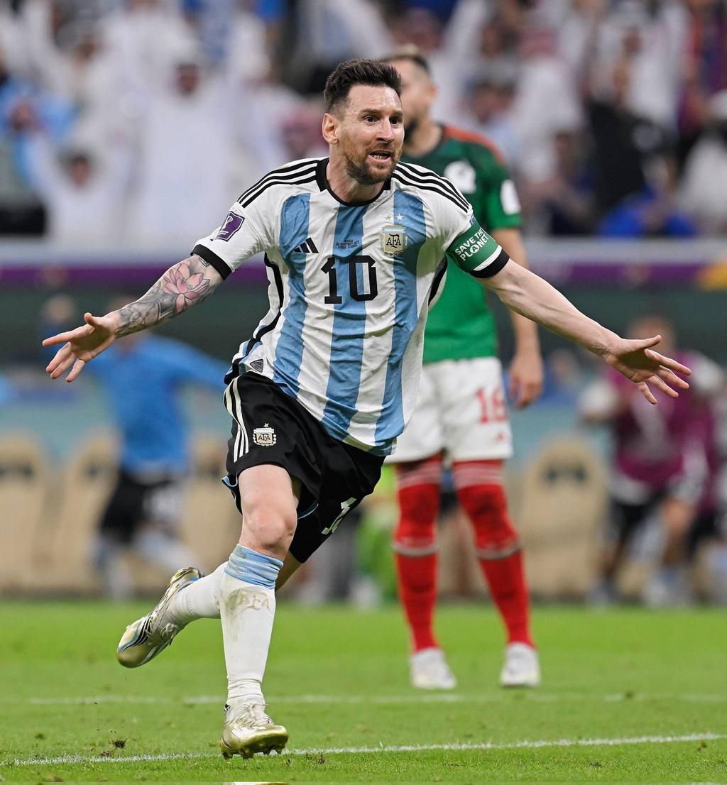 Lionel Messi celebrates his goal.