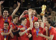 Iniesta et les Espagnols célèbrent leur triomphe en Coupe du monde © AFP