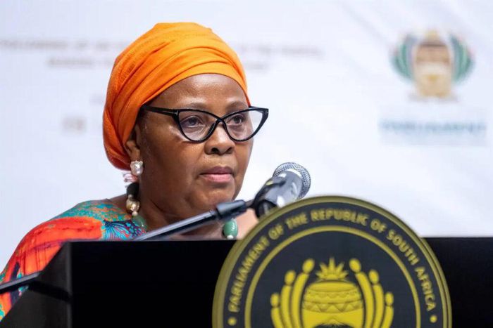 Nosiviwe-Mapisa-Nqakula-1024x683