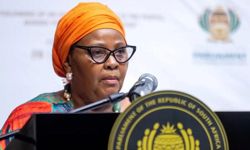 Nosiviwe-Mapisa-Nqakula-1024x683