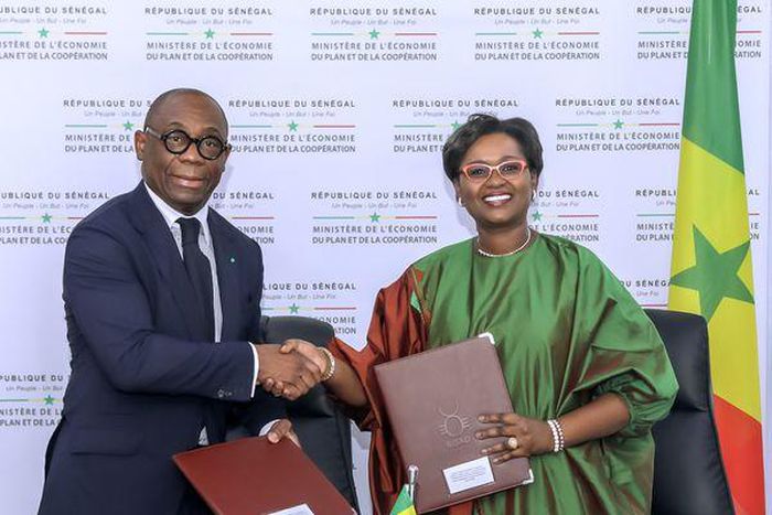 Président de la BOAD, Serge Ekué, et la ministre sénégalaise de l’Economie, du Plan et de la Coopération, Oulimata Sarr.