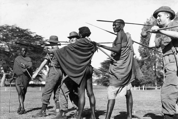 weapon testing par les MAU MAU