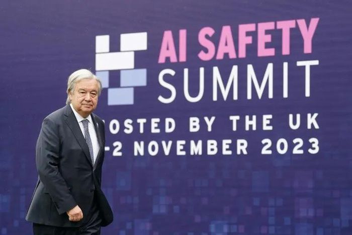 Antonio Guterres, Secrétaire général des Nations Unies, lors du premier sommet mondial sur l'Intelligence artificielle (IA) organisé par le Royaume-Uni jeudi 2 novembre 2023.