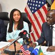 Le ministre des Finances Mamadou Moustapha Ba et Madame Paloma Adams-Allen, Administratrice adjointe de l’USAID