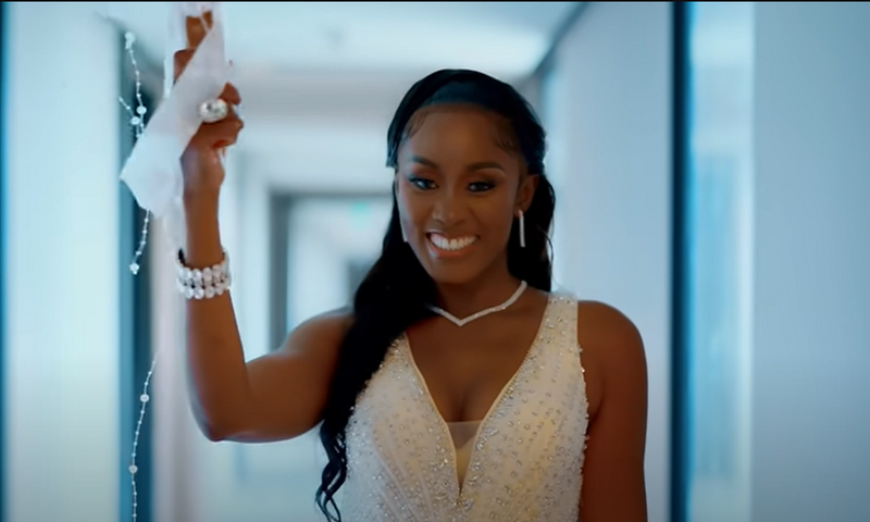 Queen Bizz vidéo