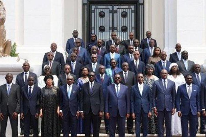 Nouveau gouvernement