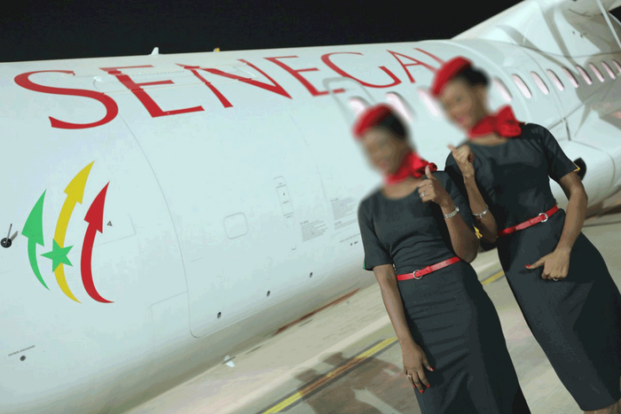 Hotesses-de-l'air-(image-d'illustration)