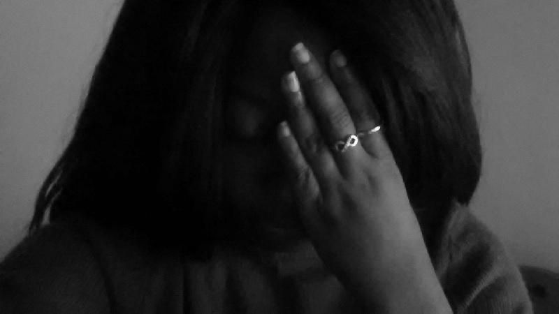 femme-noire-femme-forte-charge-mentale