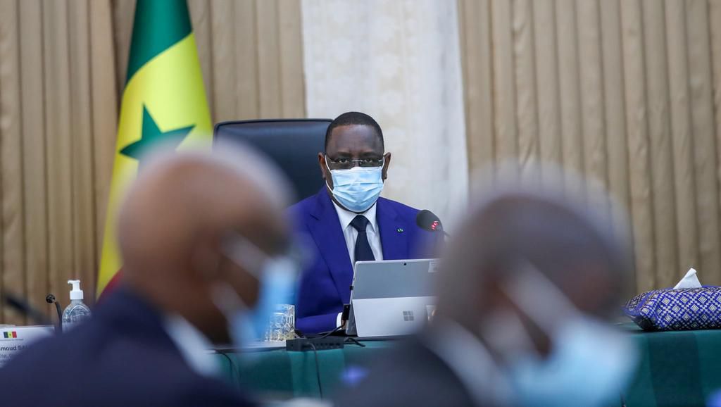 Macky-Sall-en-Conseil-des-Ministres