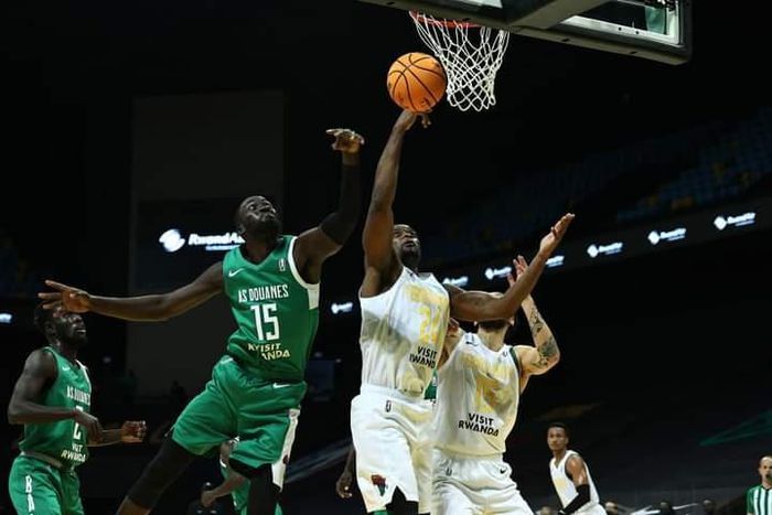 Duel entre As douane et ABC