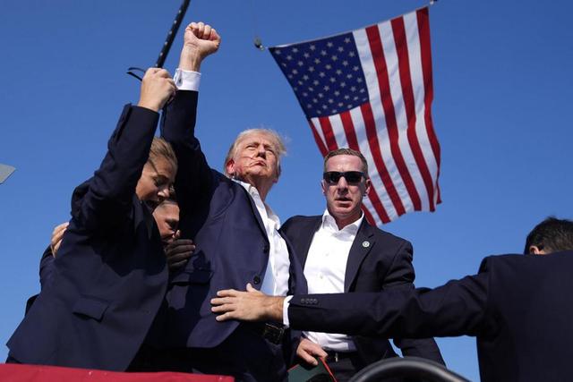 donald-trump-a-ete-blesse-a-l-oreille-photo-sipa-ap-evan-vucci-