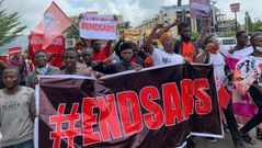 Les manifestants d'ENDSARS à Lagos le jeudi 9 octobre 2020. (Sahara Reporters)