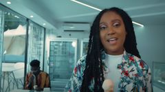 Capture d’écran du clip 'Xalé bi' d'Amira Abed