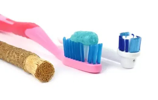 Dentifrice et Siwak