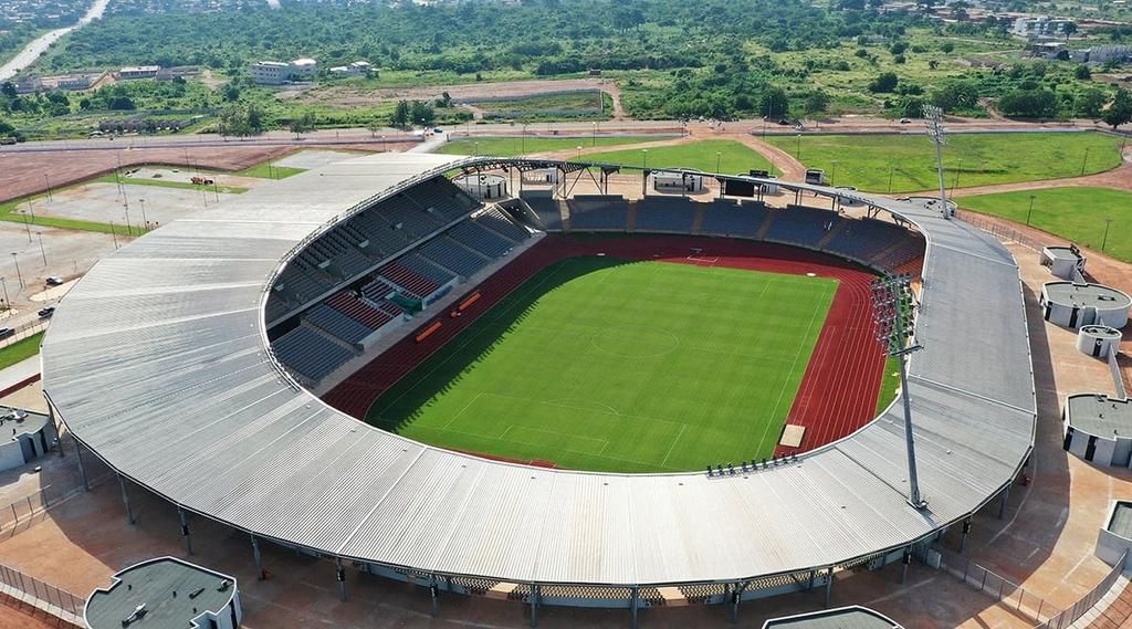 que-savoir-du-stade-de-yamoussoukro