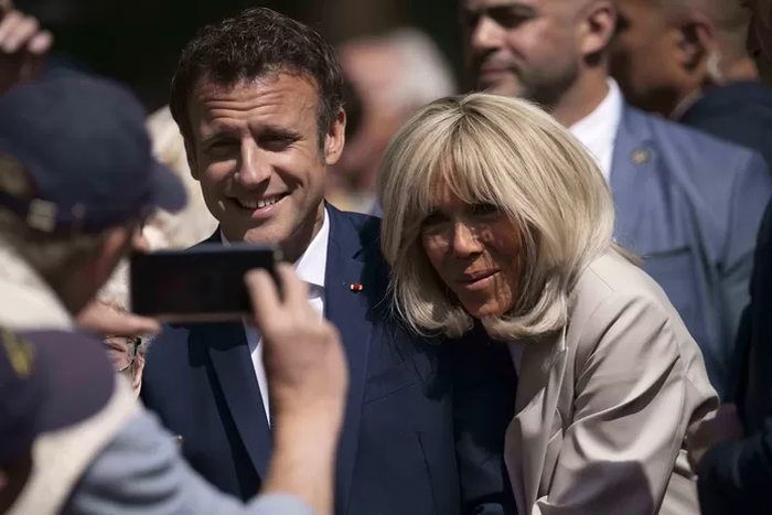 Emmanuel Macron et Brigitte Macron au Touquet, ce 24 avril 2022
