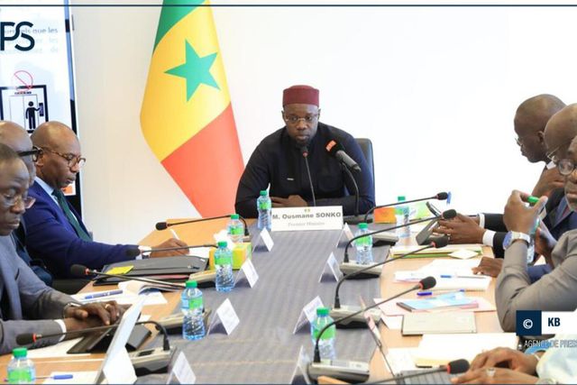 Ousmane Sonko présidant la réunion interministérielle sur l'Education