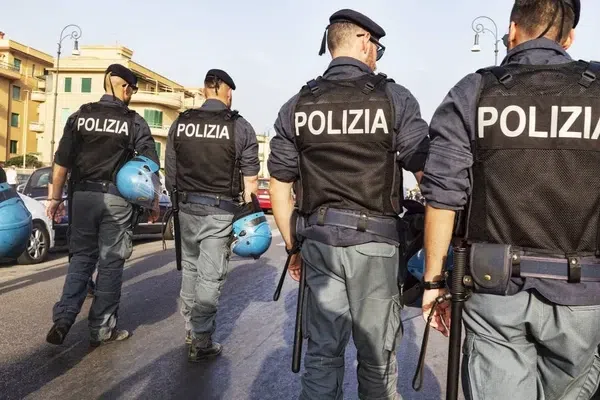 policee italie