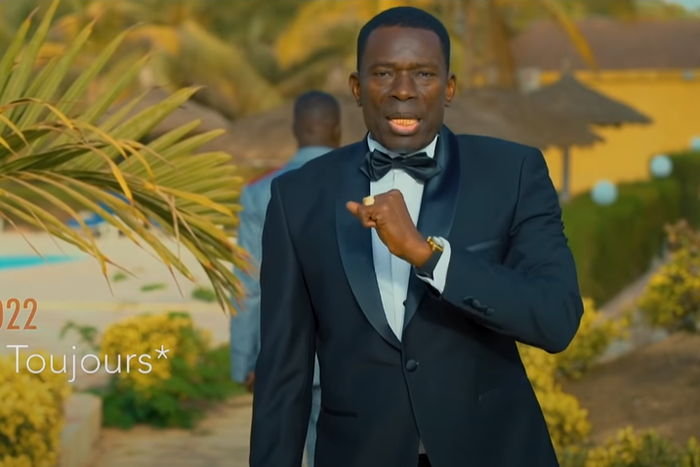 2-Capture du clip -Apartheid- d'Assane Ndiaye