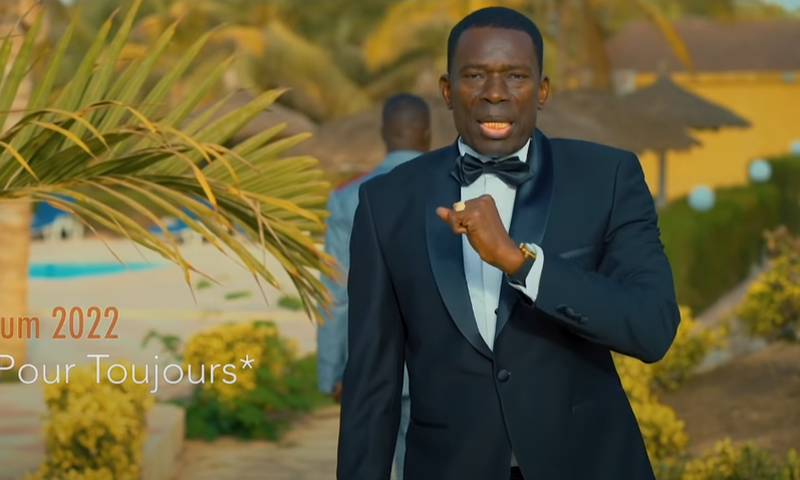 2-Capture du clip -Apartheid- d'Assane Ndiaye