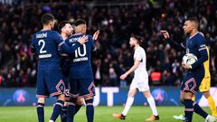 Le PSG s'impose face à Lorient avec un Mbappé exceptionnel