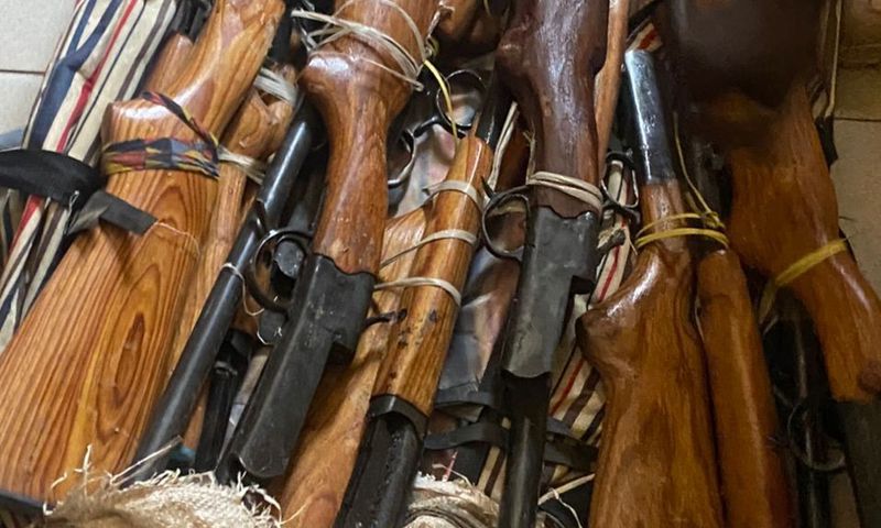 Criminalité faunique  neuf fusils et une peau de léopard saisis à Kolda (2)