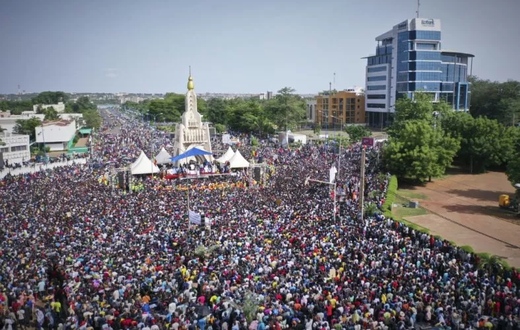 Des manifestants rassemblés le 19 juin 2020 à Bamako pour réclamer le départ du pouvoir du président malien Ibrahim Boubacar Keïta - AFP