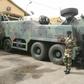 Le colonel Diadié Diop présentant les équipements au ministre des forces Armées, Me sidiki Kaba