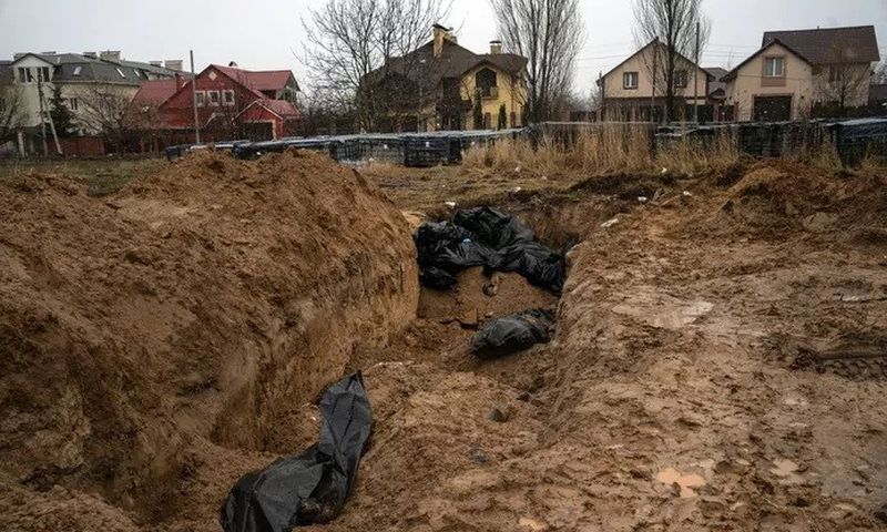L'Ukraine affirme avoir retrouvé les corps de 410 civils près de Kiev