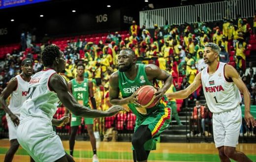 Youssoupha Ndoye et les siens ont offert un spectacle aux supporteurs sénégalais hier soir au Dakar Arena