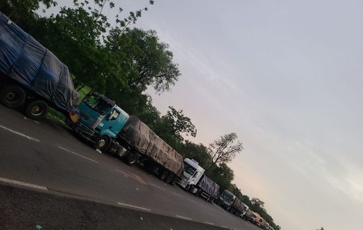 Des camions bloqués en terre guinéen