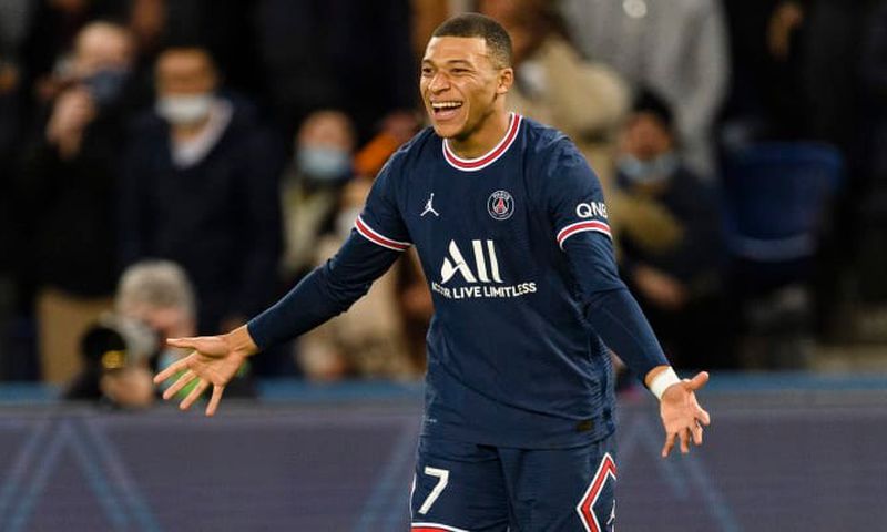 Mbappé célébrant le but victorieux face au Réal Madrid