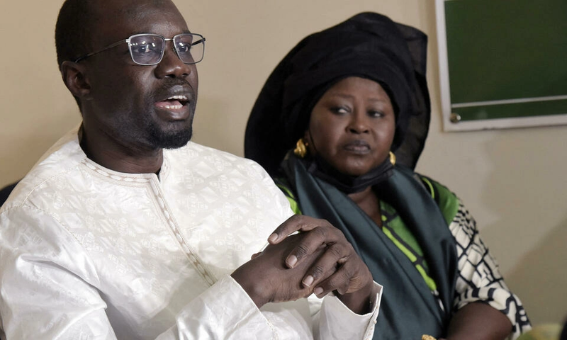 Ousmane Sonko lors de sa rencontre avec l'ex-maire de Dakar, Khalifa Sall AFP - SEYLLOU