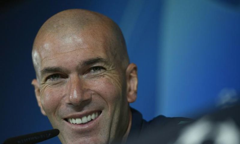 Real Madrid coach Zinedine Zidane insists he wants Welsh striker Gareth Bale to remain at the club