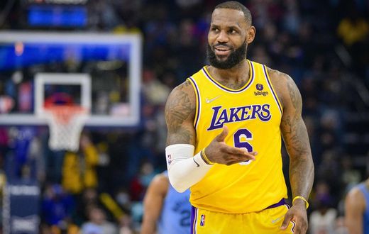 LeBron James bat un nouveau record