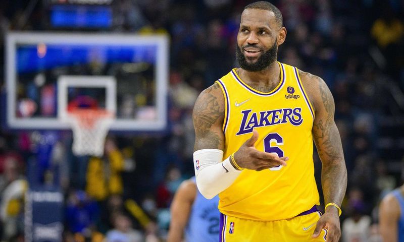 LeBron James bat un nouveau record