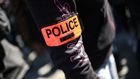 1515229-un-brassard-de-police-illustration