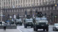 Contingent de l'armée ukrainienne dans les rues de Kiev - 24 février 2022