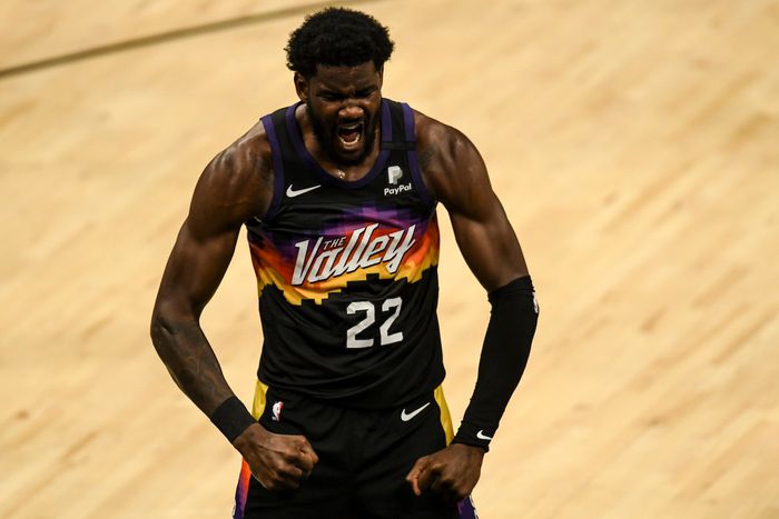 Deandre Ayton a sortit le match de sa vie hier soir face aux Wolves (Minnesota)