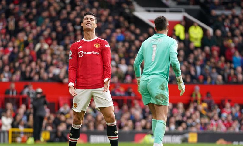 Cristiano Ronaldo frustrated in Manchester United's goalless draw with Watford