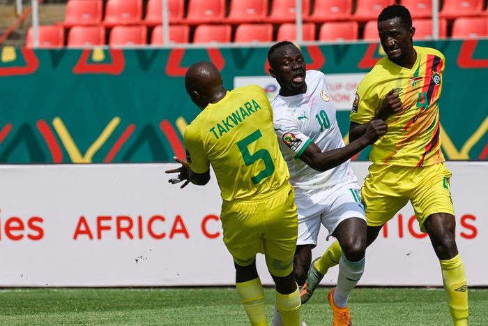 Sadio Mané Libère le Sénégal face au Zimbabwé sur pénalty