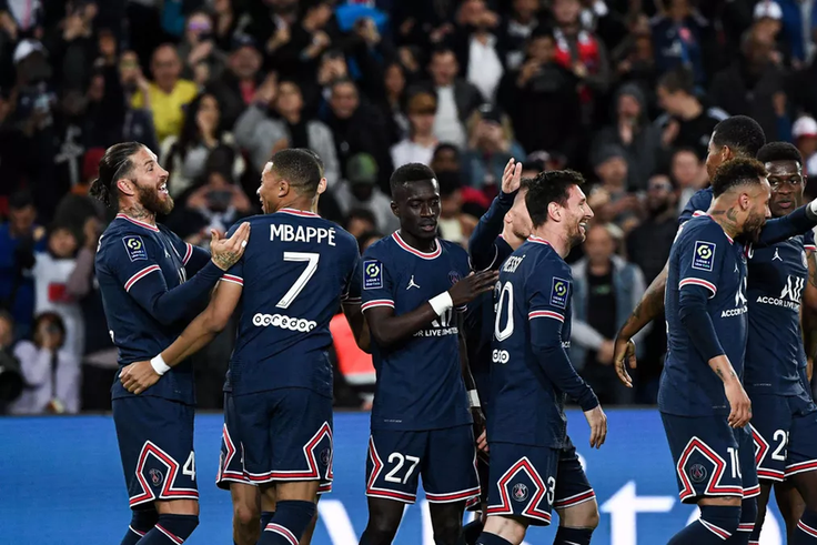 La joie des joueurs du PSG, champions de France pour la 10e fois